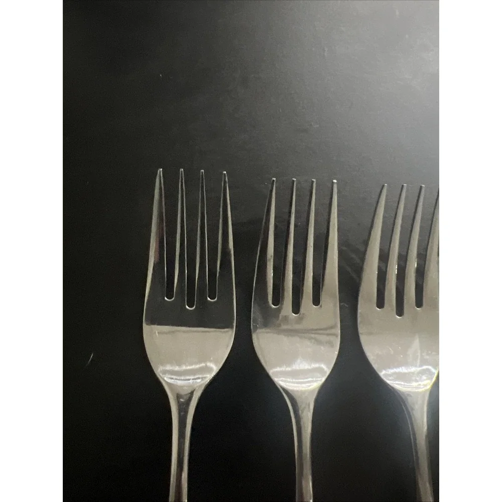 Rogers Stanley Roberts Allison-Korea (4)Salad Forks Stainless Steel 6 1/2